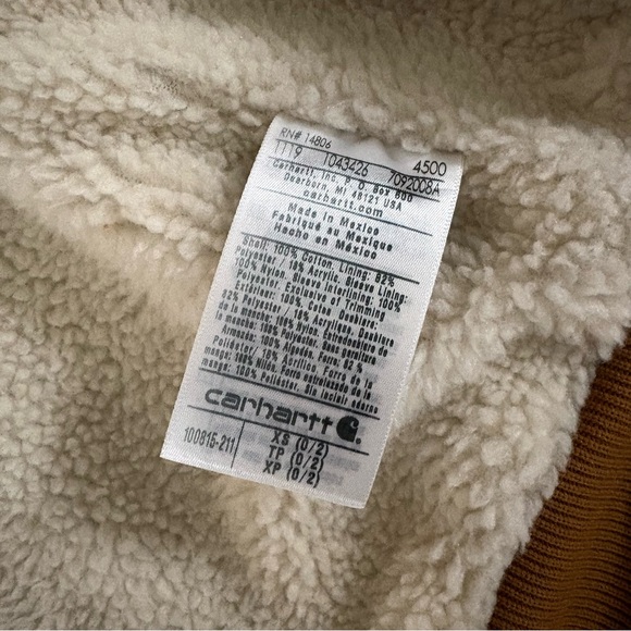 Carhartt Wildwood Sherpa Lined Jacket with Hood - Picture 11 of 13